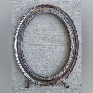 Vintage TERESA Silver Plated Oval Frame Ornate Footed Picture Frame 11.5”